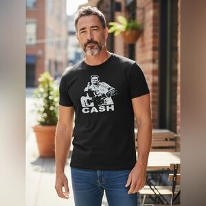 Johnny Cash Black Short Sleeve T-Shirt “Flippin’ The Bird”-Size Large